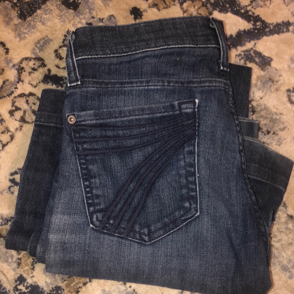 seven for all mankind jeans in perfect condition size 24 inseam 31
